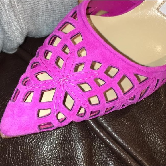 Manolo Blahnik M-Taylerame - Picture 2 of 5